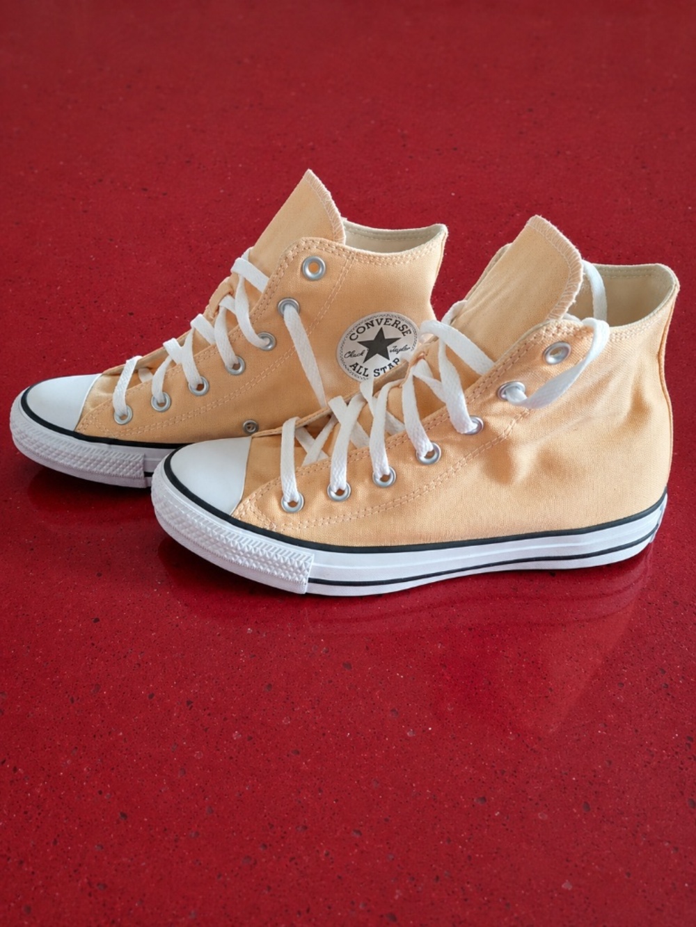 Converse- Chuck Taylor Allstar- High Tops- Women's SZ 8- NWOT
